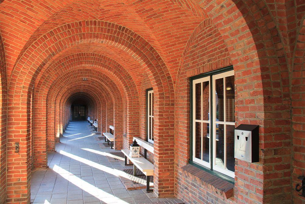 Hotel De Volksabdij Ossendrecht Exterior foto